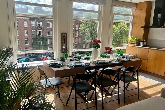 Authentic Italian Dinner in Cozy Canal Home in Amsterdam - Why This Tour Works for Different Travelers
