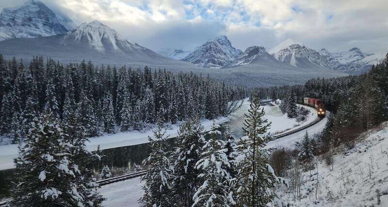 Banff/Canmore: Lake Louise & Johnston Canyon - Exploring the Highlights of the Tour
