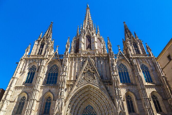 Barcelona Cathedral: Ticket, Guided Tour, Terrace + VR Experience - Authentic Experiences and What Travelers Say