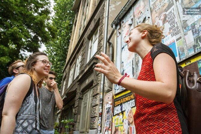 Barcelona Street Art, Graffiti and Tapas Tour - What the Reviews Say