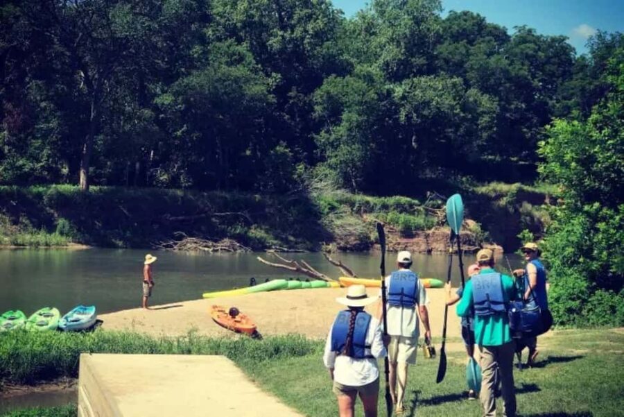 Bastrop: El Camino Real Paddle Trail Kayak and Canoe Rental - Practical Tips for a Great Day on the Water