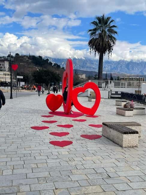 Berat Daily Tour in English,German,Italian,Spanish - Walkthrough of the Main Sightseeing Stops in Berat