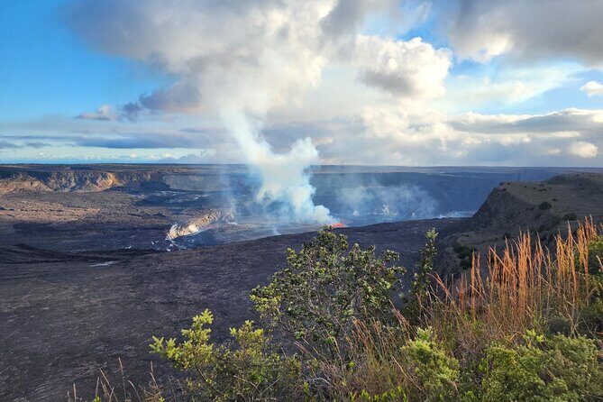 Big Island Full Circle with Volcanoes and Akaka Falls Tour - Transportation and Group Size