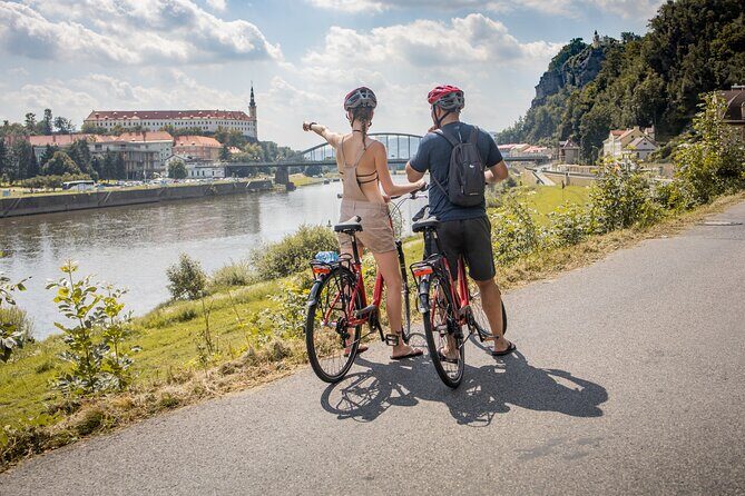 Bike Rental and Canoeing on the Elbe River from Bad Schandau to Dín - The Value of the Tour