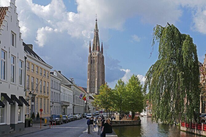 Bruges UNESCO Treasures: Exclusive Private Walking Tour - What the Reviews Say