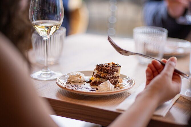 Budapest Tipsy Guided Food Tour with Drinks Included - What’s Included and What’s Not