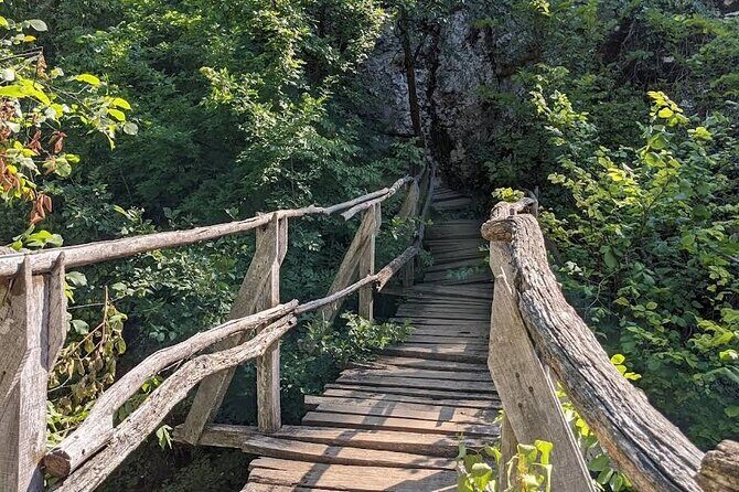 Bulgaria - Ivanovo Rock-Hewn, Hiking at Hotnitsa & Veliko Tarnovo - Hiking and Waterfalls at Hotnitsa