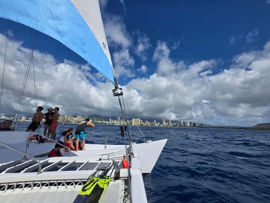 BYOB Weekend Sightseeing Sail towards Diamond Head - What To Expect on the Tour