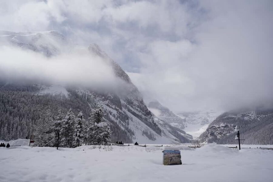 Calgary: Johnston Canyon Icefalls & Lake Louise Guided Tour - Exploring the Itinerary