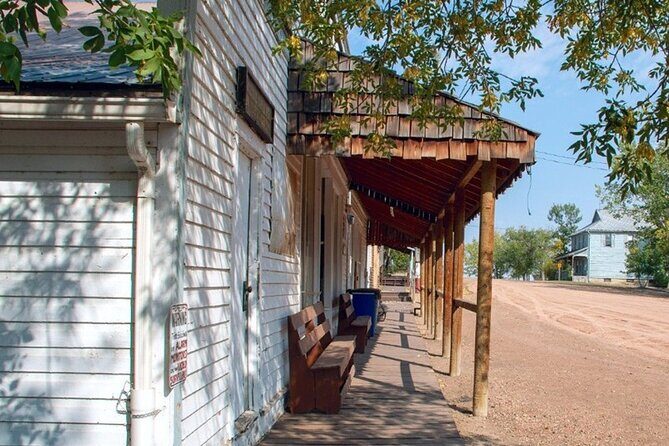 Canadian Badlands | Drumheller | Travel Back In Time in Jeep - The Sum Up