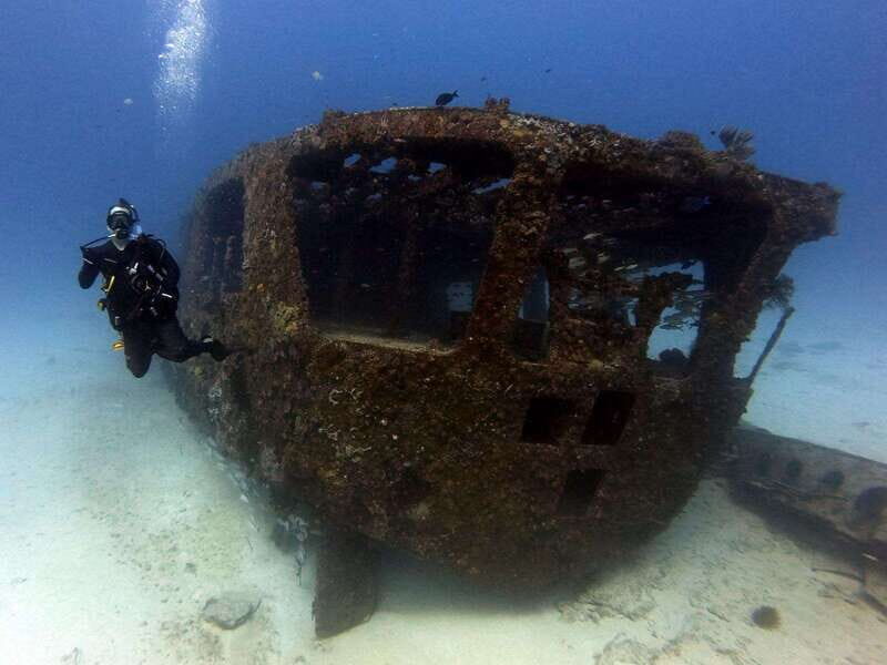Cancun 2 Dives Shipwreck C55 or C58 & Reef -Certified Divers - Who Should Book This Tour?