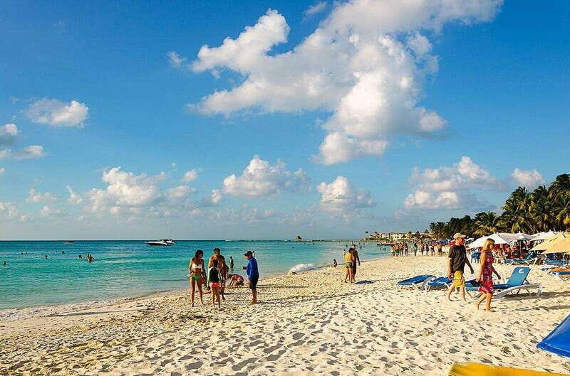 Cancun: Chichen Itza + Catamaran to Isla Mujeres combo in 2 days - Who should book this tour?