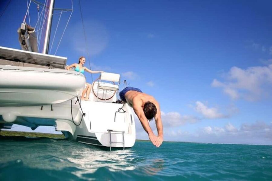 Cancun: Incredible Party on Catamaran+Open Bar-Adults Only! - The Itinerary in Detail