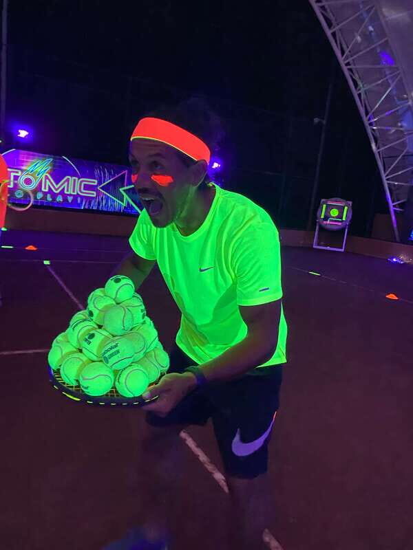 Cancun: Tennis Black-light Experience at RN Tennis Centre - The Courts and Atmosphere