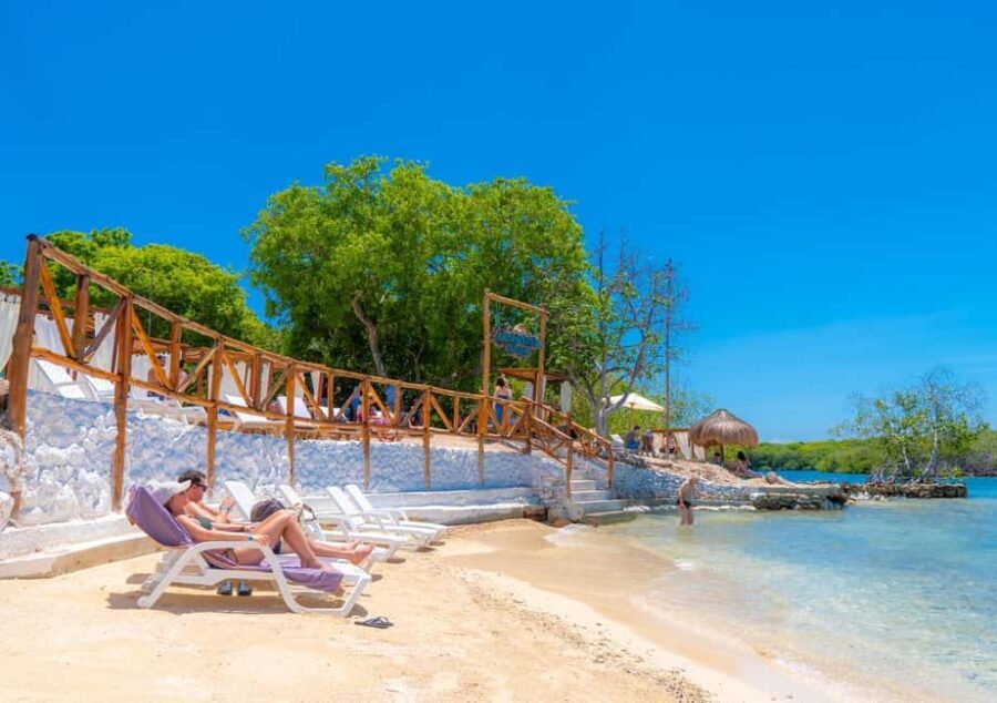 Cartagena: Rosario Islands Day Tour with Snorkel & Lunch - The Itinerary Breakdown