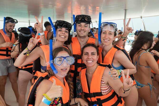 Catamaran Adventure Isla Mujeres with Snorkeling and Beach Club - What the Reviews Say: A Balanced Perspective
