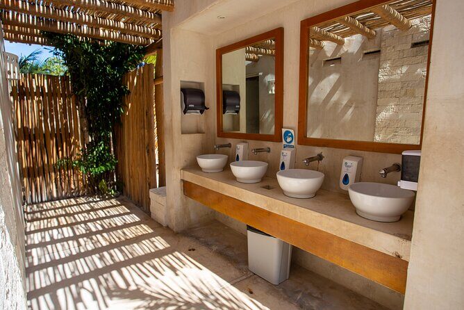 Catamaran family friendly Tour to Isla Mujeres with lunch - What Travelers Say