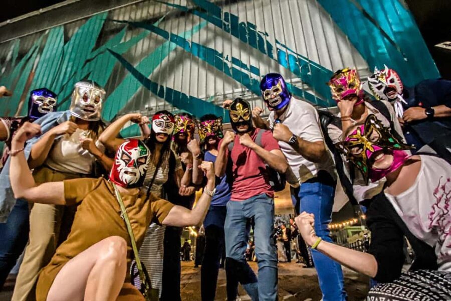 CDMX: Mexican nightlife with shots and wrestling - The Itinerary in Detail