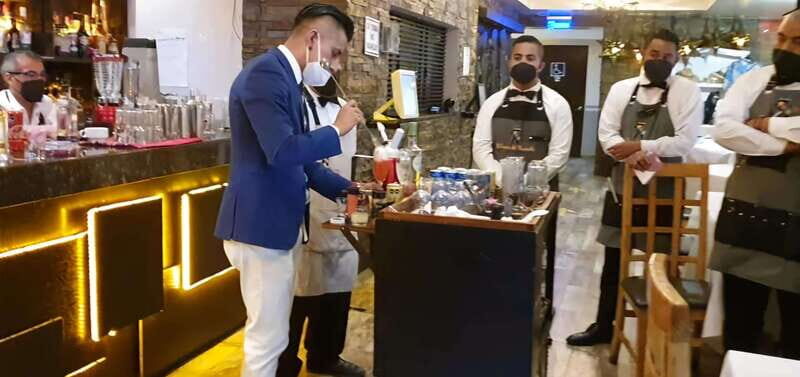 CDMX: Mixology and classic cocktail classes in a bar in polanco. - An Authentic Mixology Experience in Polanco