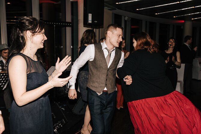 Celtic Dance Party - How the Tour Unfolds