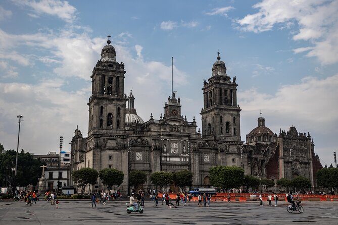 Central Mexico City Private Walking Tour - Detailed Breakdown of the Itinerary