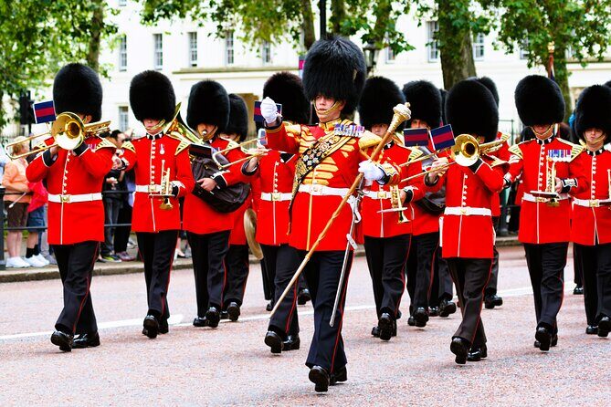 Changing of the Guard, Big Ben, Thames & Tower of London Tour - The Itinerary Breakdown