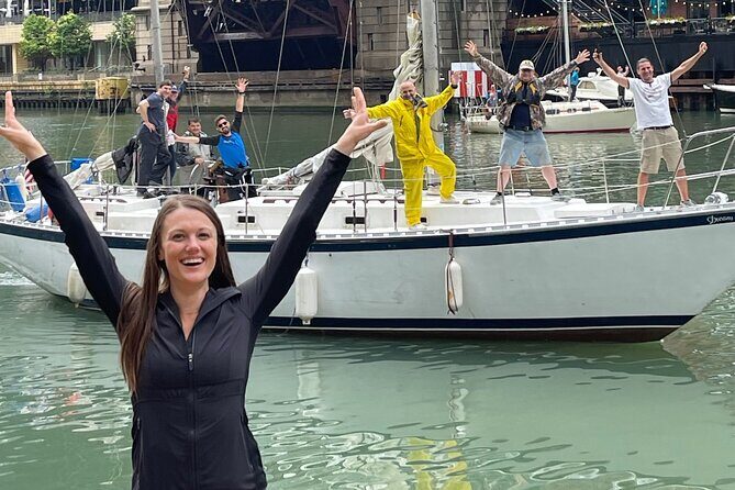 Chicago River Yoga Walk Tour - An In-Depth Look at the Chicago River Yoga Walk