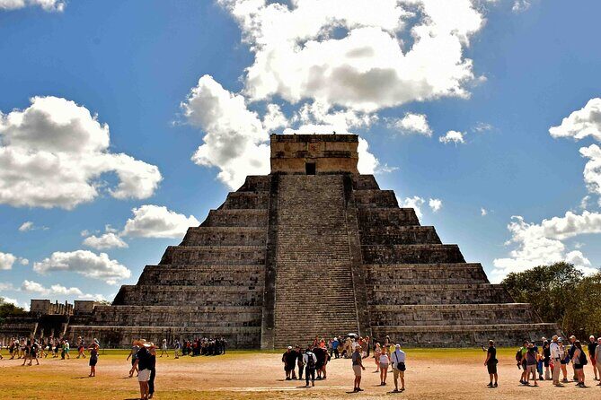 Chichen Itza and Cenote Adventure with Traditional Lunch - Exploring the Itinerary in Detail