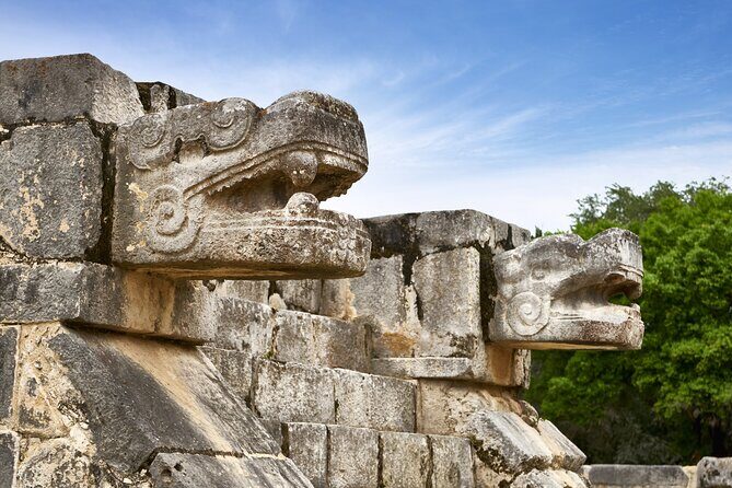 Chichen Itza Valladolid and Cenote Day Trip - Stop 1: Chichen Itza