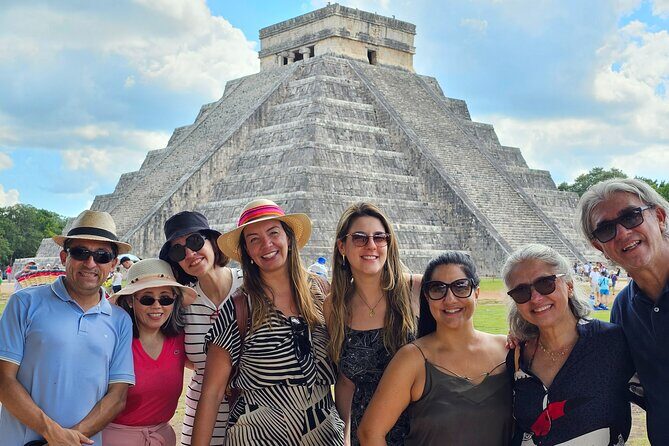 Chichen Itza VIP: An Exclusive English Tour Experience - Transport and Group Size