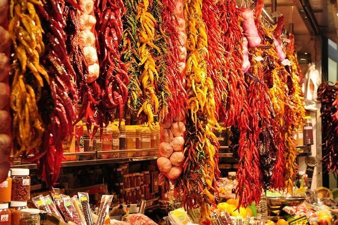 Christmas In Barcelona: Private Custom Tour With A Local Host - Practical Tips for Travelers