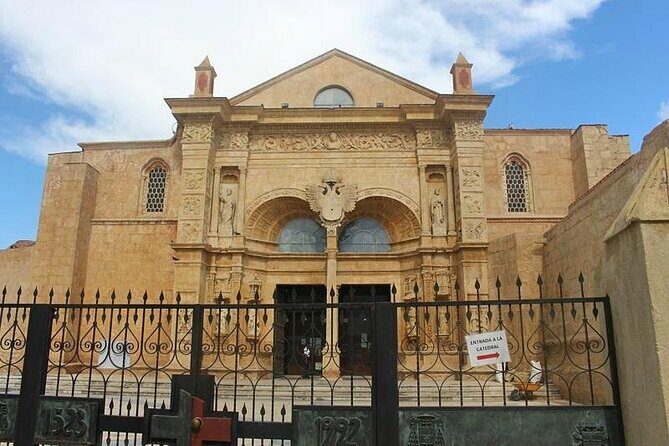 City tour - the best Adventures & tradicional of Santo Domingo - Transportation and Logistics