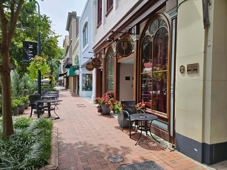 Columbia: Capital City Heritage Walk with Local Guide - What to Expect Day-of