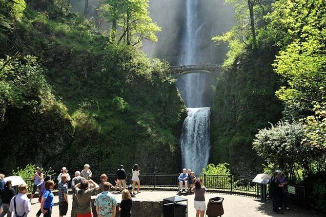 Columbia Gorge Waterfalls & Wineries from Portland: All-Inclusive Afternoon Tour - The Itinerary in Detail
