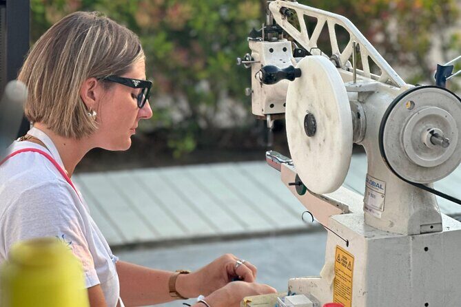 Create the sneaker of your dreams in Forte Dei Marmi - FAQ