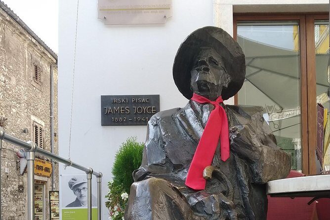 Curiosities and secrets of Pula - The Practicalities: What to Expect