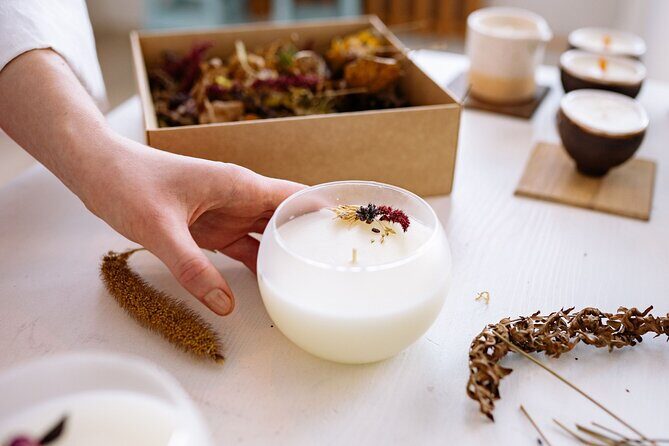 DIY Candle Making Class With Custom Scents in Brooklyn - Who Should Consider This Experience?