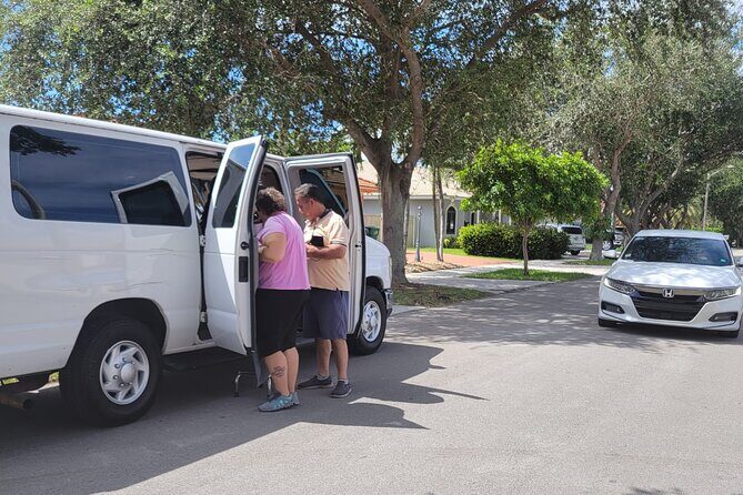 Door to Door Shuttle Transfer from Miami to Orlando - Pick-Up and Departure