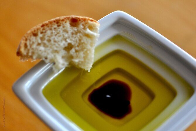 Douro Valley and Green Wine with Tastings, Chef Lunch and Boat - Transport and Logistics: Practical Details