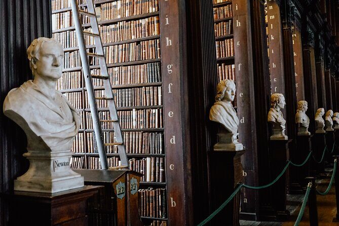 Dublin City Private Luxury Vehicle Tour - Exploring Each Stop in Detail