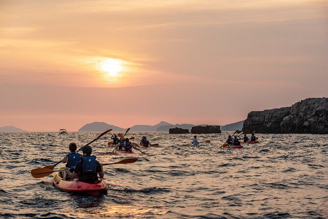 Dubrovnik: Sunset Kayak & Snorkel Tour with Wine & Water - Who Should Consider This Tour?