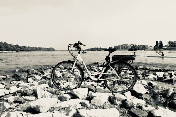 E-Bike Guided Tour in Castle Hill Budapest - Exploring Budapest on an E-Bike