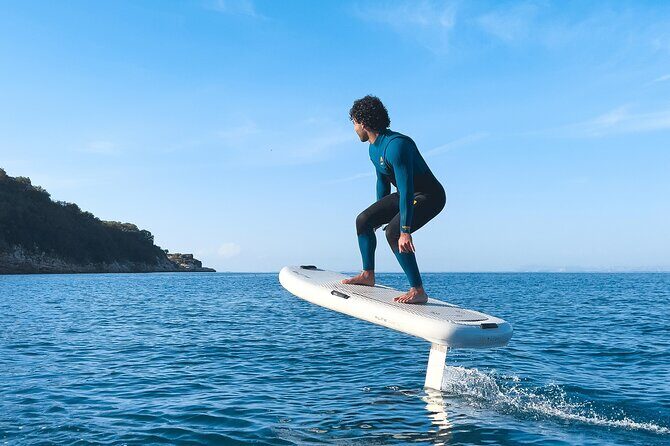 E-foil experience in Capri: fly over the sea - The meeting point and logistics