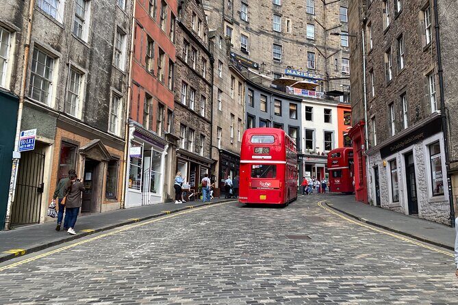 Edinburgh Half Day Guided Private Tour in a Premium Minivan - The Experience: What to Expect