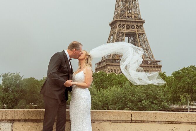 Eiffel Tower Photoshoot - Who Should Consider This Photoshoot?