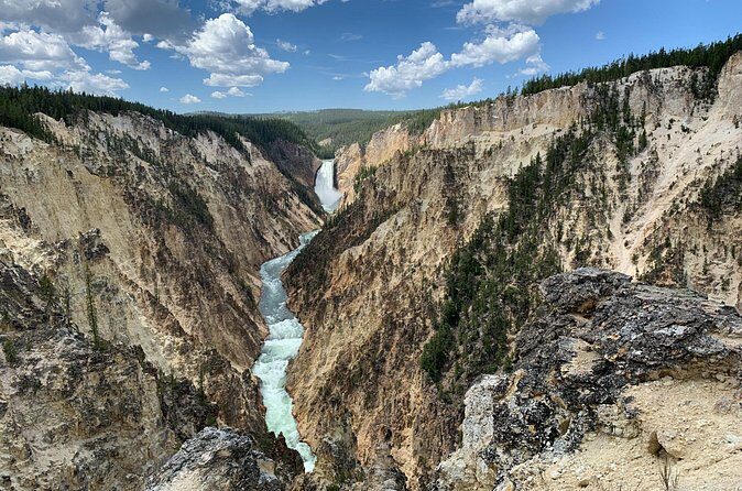 Elemental Yellowstone Grand Canyon, Waterfalls and Hidden Wonders - The Experience in Detail