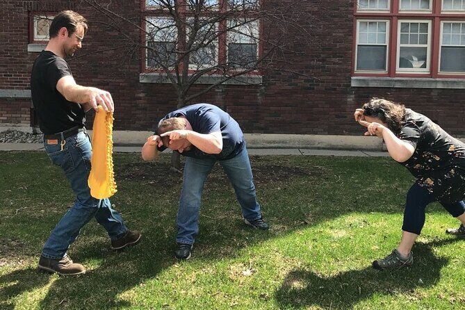 Elgin City Scavenger Hunt Excursion by Zombie Scavengers - What Makes This Activity Stand Out?