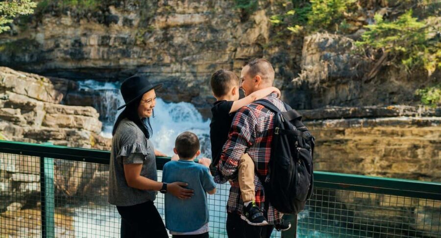 Emerald Lake,Lake Louise JohnstonCanyon&Banff Tour - Transportation, Pricing, and Overall Value