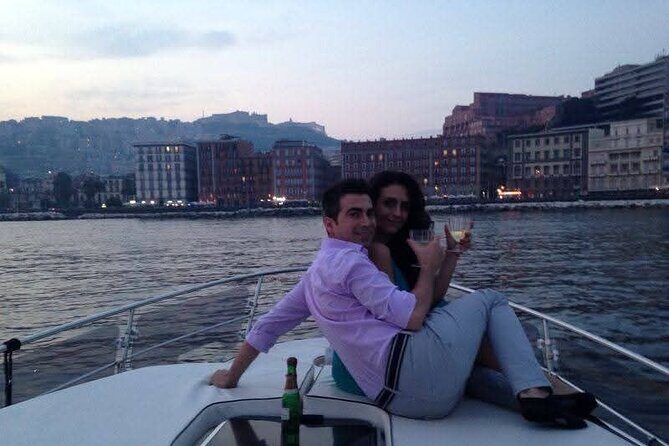 Enjoy the sunset in the Gulf of Naples with the Sunset Experience - Why the Sunset Experience Stands Out