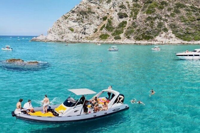 Exclusive boat tour for up to 9 people, beautiful Tropea - What the Experience Feels Like